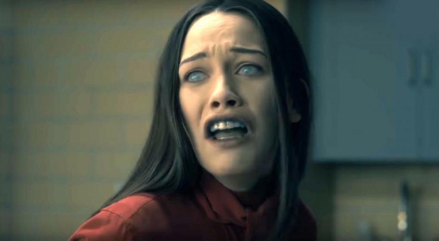 Samantha Sloyan The Haunting Of Hill House The Haunting of Hill House Reviews - Smashbomb