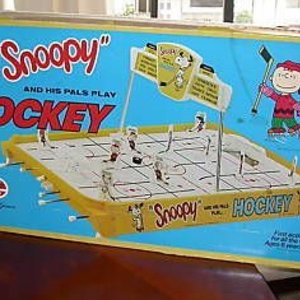 Snoopy and pals play hockey