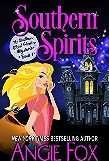 Southern Spirits (Southern Ghost Hunter Mysteries, #1)