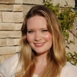 Sarah J. Maas