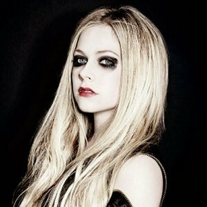 AvrilLavigneVEVO