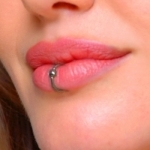 Lip &amp; Body Piercing Booth - Oral App to Get Inked