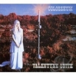 Valentyne Suite by Colosseum